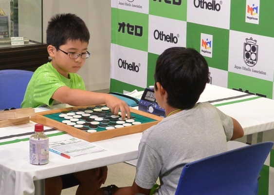 今年度オセロ小学生チャンピオン決定 世界選手権大会出場へ 薬師寺 健太さん 小学4年生 ニコニコニュース