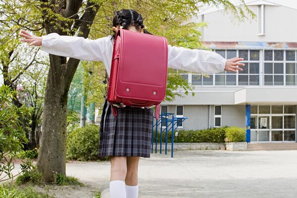 小学校で6歳女児を逮捕 かんしゃく持ちで手に負えない と職員が通報 ニコニコニュース