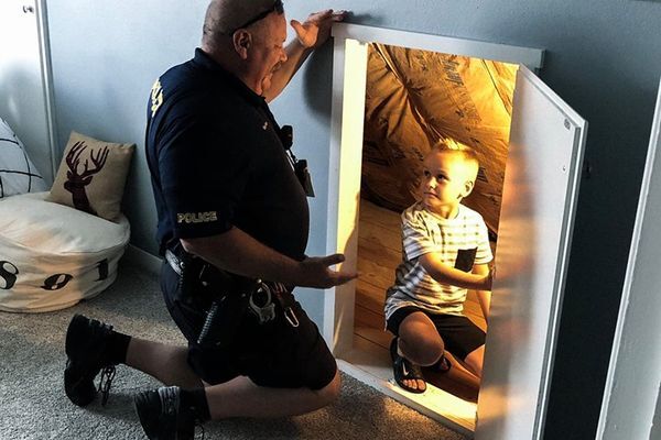 新しい家に悪いヤツがいる 子供の訴えに警察官が神対応 ニコニコニュース