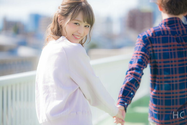 恋人繋ぎを友達とするのはなぜ 女と男それぞれの意味と心理 注意点 ニコニコニュース 恋人繋ぎを友達とするのはなぜ 女と男それぞれの意味と心理 注意点 ニコニコニュース