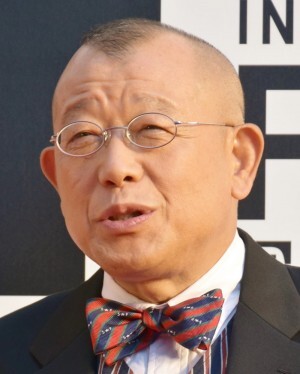 笑福亭鶴瓶 結婚記念日の夫婦ショットに羨む声 45年経っても2人でお祝いして素敵 ニコニコニュース 笑福亭鶴瓶 結婚記念日の夫婦ショットに羨む声 45年経っても2人でお祝いして素敵 ニコニコニュース