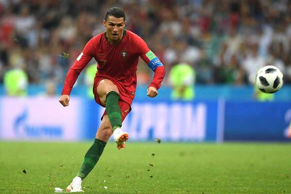 サッカーの神 C ロナウド ポルトガル代表の 超絶ゴール集 公開に反響 天才 ニコニコニュース サッカーの神 C ロナウド ポルトガル代表の 超絶ゴール集 公開に反響 天才 ニコニコニュース