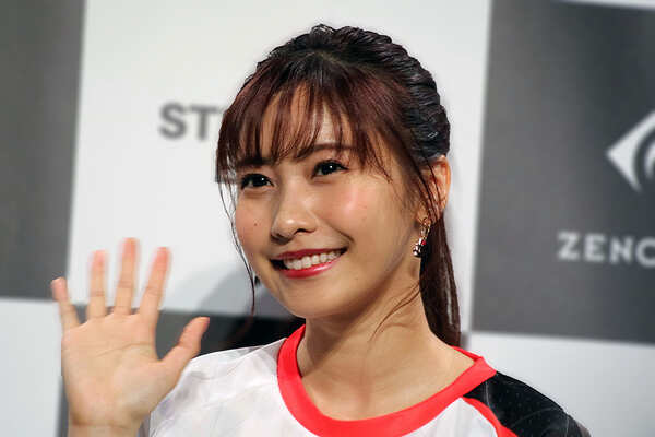 佐野ひなこ 服の上からでも分かる美くびれに スタイル良すぎ ニコニコニュース 佐野ひなこ 服の上からでも分かる美くびれに スタイル良すぎ ニコニコニュース