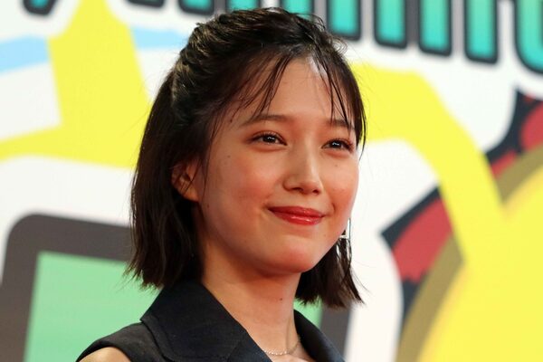 本田翼 素足どアップの写真に反響 足の指までかわいい ニコニコニュース 本田翼 素足どアップの写真に反響 足の指までかわいい ニコニコニュース