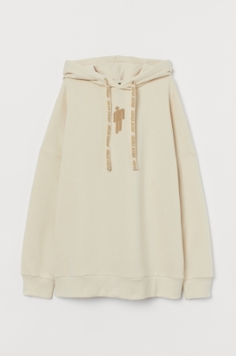 H M ビリー アイリッシュのマーチ コレクションを発売 抽選で40組80名様を先行ショッピングイベントにご招 ニコニコニュース