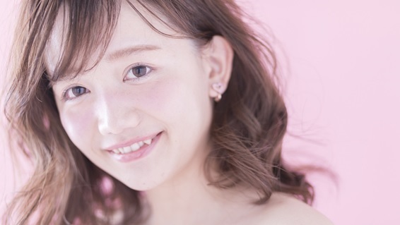 八重歯はかわいくない グローバルな歯並びへの考え方と最新 芸能人の八重歯事情 ニコニコニュース 八重歯はかわいくない グローバルな歯並びへの考え方と最新 芸能人の八重歯事情 ニコニコニュース