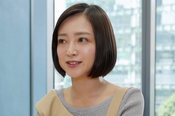 安達祐実のシワが増加中 茶髪が似合わない との声に自ら返信も ニコニコニュース