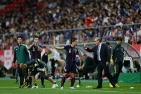 ブルガリアにまさかの苦杯 ミックスゾーンを素通りし 悔しさを爆発させた長友佑都 ニコニコニュース ブルガリアにまさかの苦杯 ミックスゾーンを素通りし 悔しさを爆発させた長友佑都 ニコニコニュース