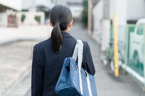 女子高生の彼女とホテルに泊まりたい という代大学生 罪に問われる ニコニコニュース