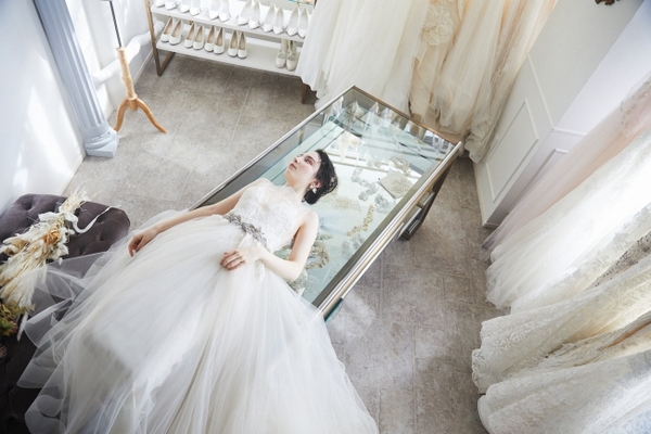 業界初 ヴェラ ウォン のドレスが4万9800円 花嫁がもっと気軽に美しく 世界的ハイブランドのドレスレンタル 誕生 ニコニコニュース