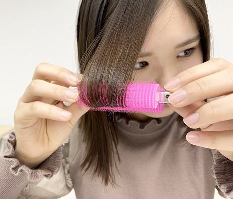 美容師さんも絶賛するほどの実力 フルリフアリの くるんっと前髪カーラー を使ってみた ニコニコニュース 美容師さんも絶賛するほどの実力 フルリフアリの くるんっと前髪カーラー を使ってみた ニコニコニュース