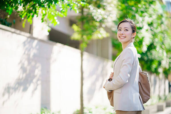 Ms Adの新卒初任給はいくら 年代別年収推移もご紹介 ニコニコニュース