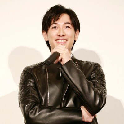 ディーン フジオカ 掘ってる Shotにファン歓喜 少年のよう 何やっても絵になる ニコニコニュース ディーン フジオカ 掘ってる Shotにファン歓喜 少年のよう 何やっても絵になる ニコニコニュース