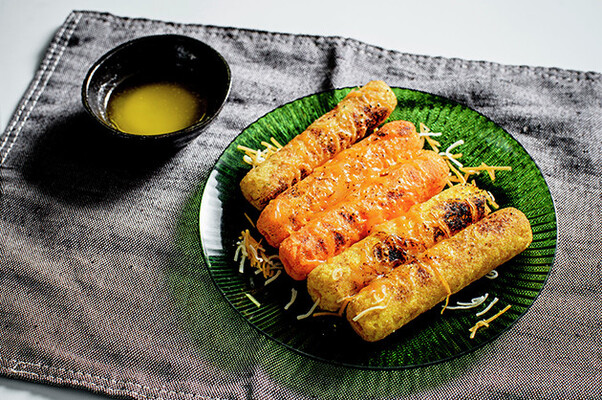 b級フード研究家 野島慎一郎のバカレシピ うまい棒にチーズをのせて炙りバターをディップして食べる 炙りチーズうまい棒 ニコニコニュース