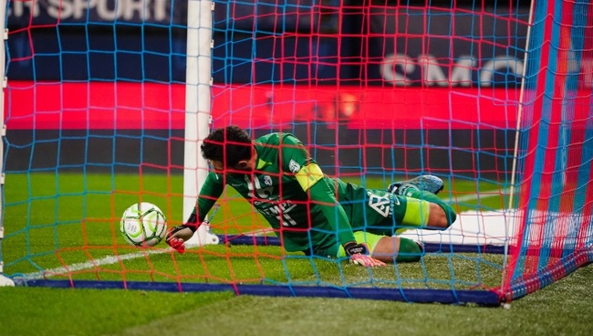 南雄太の伝説再現か Gk自らゴールに投げ込む 仰天オウンゴール がこれ ニコニコニュース 南雄太の伝説再現か Gk自らゴールに投げ込む 仰天オウンゴール がこれ ニコニコニュース