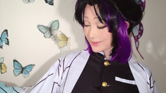 叶姉妹 美香さん 鬼滅の刃 蟲柱 胡蝶しのぶのコスプレを披露 激アツなリクエストに応えてくださいました ニコニコニュース 叶姉妹 美香さん 鬼滅の刃 蟲柱 胡蝶しのぶのコスプレを披露 激アツなリクエストに応えてくださいました ニコニコニュース