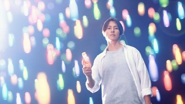 山下智久さんcm出演で壁紙画像プレゼント カルピス 由来の乳酸菌科学 シリーズ 迷ったら この目印 篇 ニコニコニュース