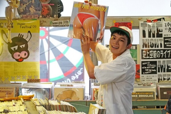 北村匠海 伊藤健太郎 山本舞香が チルアウト とんかつdjアゲ太郎 ニクの日記念特別映像 ニコニコニュース 北村匠海 伊藤健太郎 山本舞香が チルアウト とんかつdjアゲ太郎 ニクの日記念特別映像 ニコニコニュース