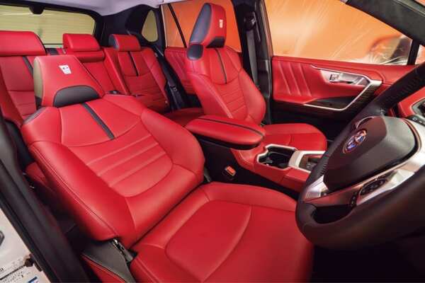 トヨタ Rav4 純正を超える 純正 へ Rav4究極の室内空間 内装 カスタム ニコニコニュース