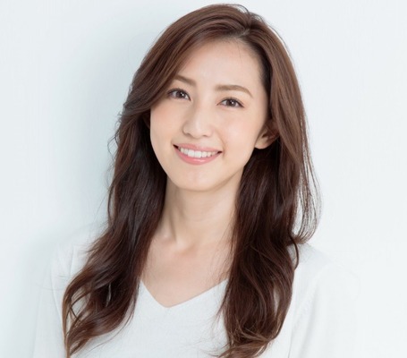 榎並アナが美人妻 有村実樹さんとの動画を公開 憧れの夫婦 と反響 学生時代の写真に イケメン過ぎて 逮捕 の声 ニコニコニュース