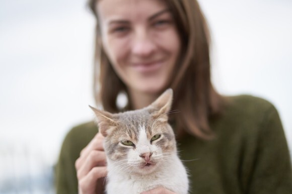 猫が飼い主にお尻を向けるのなぜ 実は飼い主への愛を表していた 米研究 ニコニコニュース