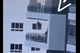 動画あり 自主隔離中にマンションベランダに設置したブランコで遊ぶ子供が危険すぎる ニコニコニュース