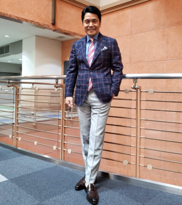 父のインスタがバズってる 息子も驚きの おしゃれインスタ が話題 峰竜太のファッションに絶賛の声 ニコニコニュース