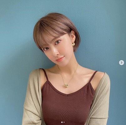 夏焼雅 美デコルテのnewヘアカラーshotに絶賛の声 透明感 美人だし色っぽい ニコニコニュース