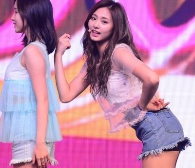 Twiceのツウィ むっちり太ももとボリューム感 新たな魅力を見せつけて話題に ニコニコニュース Twiceのツウィ むっちり太ももとボリューム感 新たな魅力を見せつけて話題に ニコニコニュース