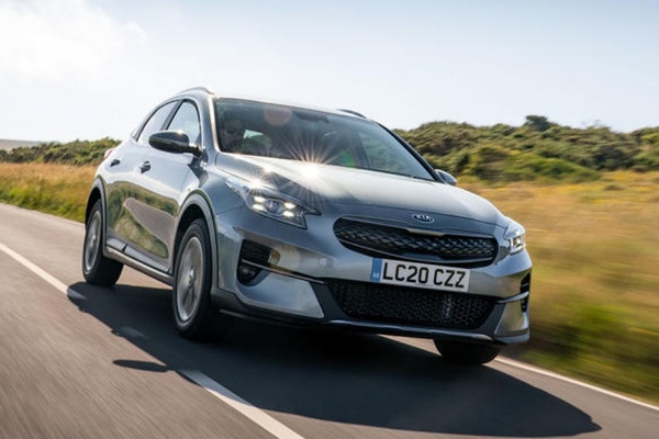 Phevのメリットが見えにくい キア クロスシード1 6 Gdi Phevへ英国試乗 ニコニコニュース