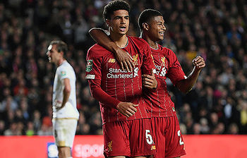 ウルブス 若手dfフーフェル獲得 リバプール行き迫るジョタの交渉の一部 ニコニコニュース