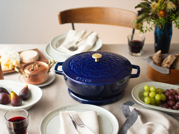 お試し価格！】 staub ストウブ Lily グランブルー フレンチオーブン