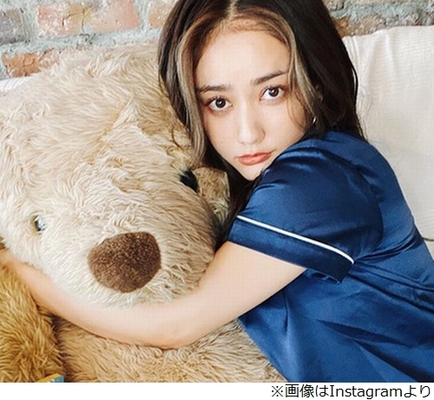 谷まりあ ハグせがむおじさん2人に 行きづらいわぁ ニコニコニュース 谷まりあ ハグせがむおじさん2人に 行きづらいわぁ ニコニコニュース