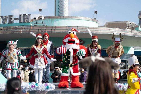 Usjクリスマスショー開催中 今年は新しいスタイルでキャラクターたちと陽気で楽しいクリスマスを ニコニコニュース Usjクリスマスショー開催中 今年は新しいスタイルでキャラクターたちと陽気で楽しいクリスマスを ニコニコニュース