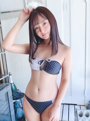 労ってくれてありがとう 人気グラビアアイドル 西永彩奈 セクシーなドット柄バンドゥビキニ姿でファンに感謝 ニコニコニュース 労ってくれてありがとう 人気グラビアアイドル 西永彩奈 セクシーなドット柄バンドゥビキニ姿でファンに感謝 ニコニコニュース