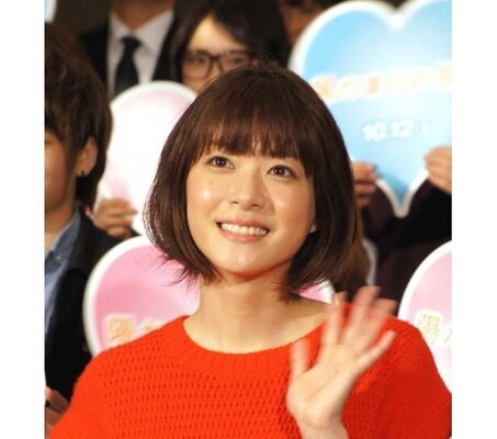 上野樹里 クルクル のカールヘアにファン お人形さんみたいにかわいい と絶賛 ニコニコニュース