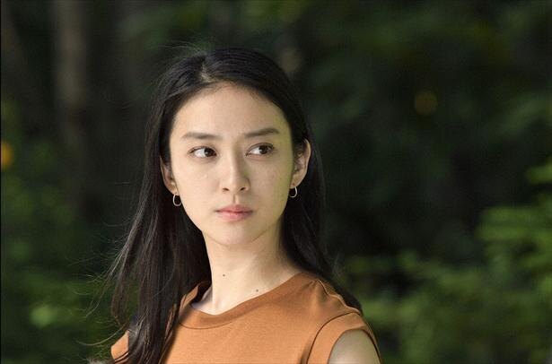 武井咲 3年ぶり復帰作で見せた貫禄 とにかく綺麗 続編期待の声も 黒革の手帖 ニコニコニュース