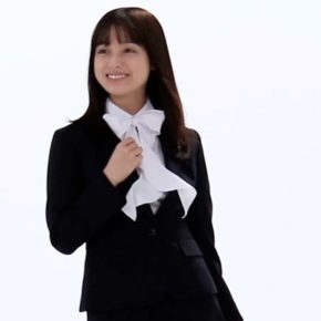 千年に一人の美女 橋本環奈のスーツ姿の破壊力がすごい 青山フレッシャーズスーツ ニコニコニュース