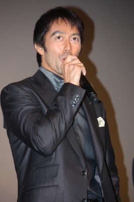 阿部寛 トリック で 巨根 役と聞いた時の戸惑いを告白 ニコニコニュース 阿部寛 トリック で 巨根 役と聞いた時の戸惑いを告白 ニコニコニュース