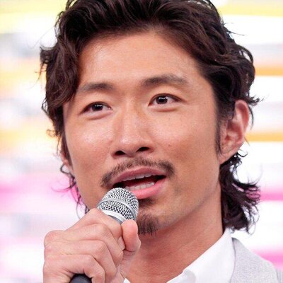 Exile Makidai 息子 ちびダイのdj風ベビーコーデ披露に すでにdj プチョヘンザのポーズしてる ニコニコニュース