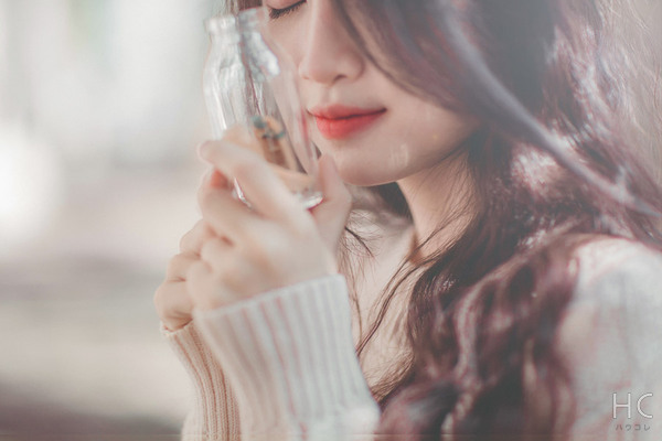 俺の手 離さないで ずっとそばにいてほしい 魅力的な女性 とは ニコニコニュース 俺の手 離さないで ずっとそばにいてほしい 魅力的な女性 とは ニコニコニュース