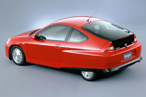 後輪が隠れるクルマ なぜ廃れた そもそも何のため 日本で普及しなかったワケ ニコニコニュース