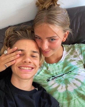 ベッカム家次男ロメオ 18歳でタトゥーデビューも恋人からは不評 ニコニコニュース ベッカム家次男ロメオ 18歳でタトゥーデビューも恋人からは不評 ニコニコニュース