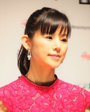 小西真奈美 新調したメガネでイメチェン あっという間に理系女子 の声 ニコニコニュース 小西真奈美 新調したメガネでイメチェン あっという間に理系女子 の声 ニコニコニュース