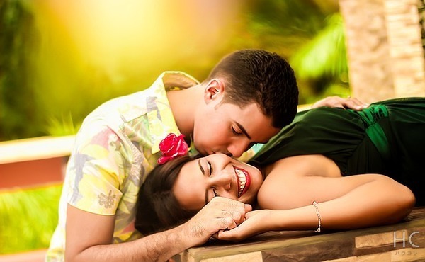 なんかドキドキするね 彼と ロマンチックなキス をする方法 ニコニコニュース なんかドキドキするね 彼と ロマンチックなキス をする方法 ニコニコニュース