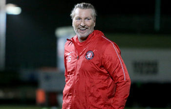 サヴェージ氏の息子がu 18ウェールズ代表に招集 現在は父と同じユナイテッドのユースチームでプレー ニコニコニュース