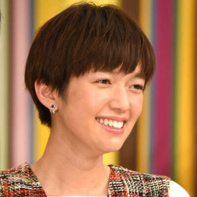 佐藤栞里 恥ずかしくて 中学生時代に組んだガールズバンドのエピソードに かわいい の声 ニコニコニュース 佐藤栞里 恥ずかしくて 中学生時代に組んだガールズバンドのエピソードに かわいい の声 ニコニコニュース