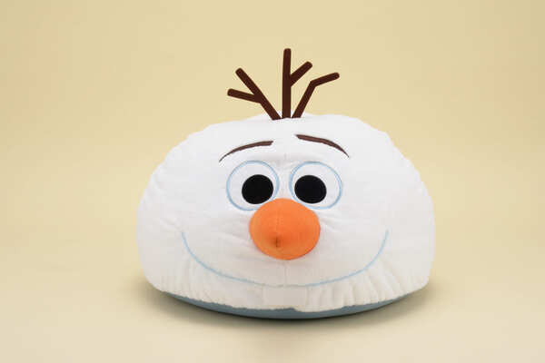 ぎゅーっと抱きしめたくなるサイズ感 セガプライズ ディズニー アナと雪の女王 オラフ ギガジャンボドームクッション ニコニコニュース ぎゅーっと抱きしめたくなるサイズ感 セガプライズ ディズニー アナと雪の女王 オラフ ギガジャンボドームクッション ニコニコニュース