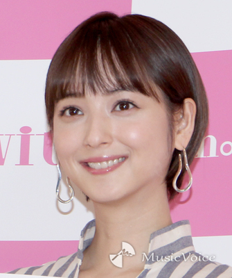 佐々木希 小学生の頃の写真が話題 この頃から格段に可愛い ニコニコニュース 佐々木希 小学生の頃の写真が話題 この頃から格段に可愛い ニコニコニュース
