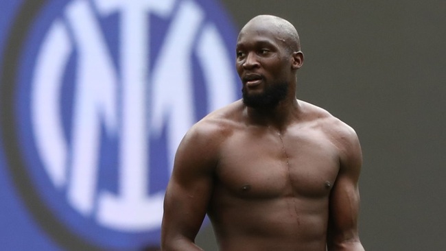 ユナイテッドのルカク売却は理解不能 Aヤングが首をかしげる ニコニコニュース